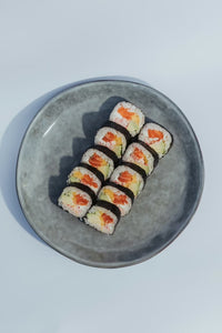 FUTOMAKI DE SALMÓN ROSALÍA