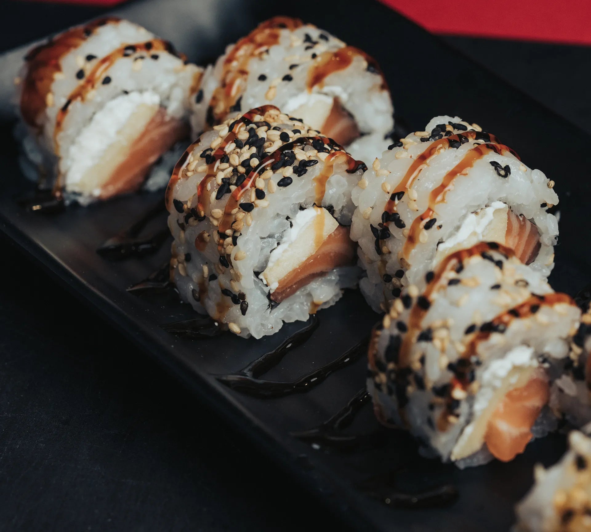 LLAMA A SUSHI